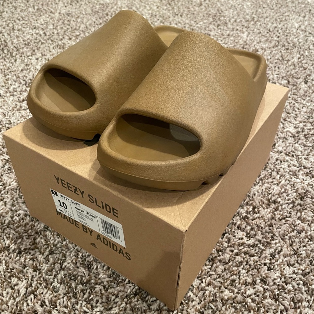Yeezy Slide Ochre